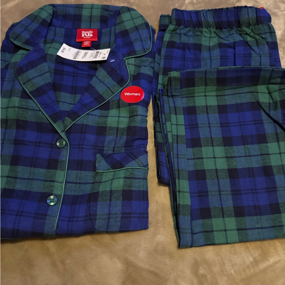 Family Pajamas Women's Blue and Green Plaid Pajama Set